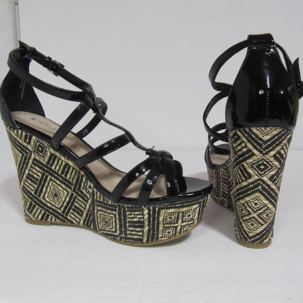 Diba Girl Jazzy Black Wedges Size 8.5M